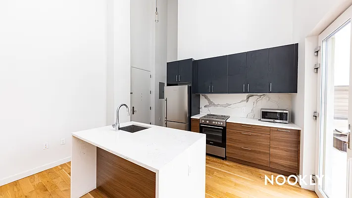 Rented by Nooklyn NYC LLC | media 76
