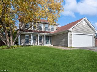 2 Buckboard Ct, Bolingbrook, IL 60490