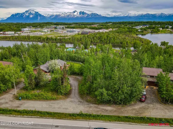 3138 E Long Beach Cir, Wasilla, AK 99654