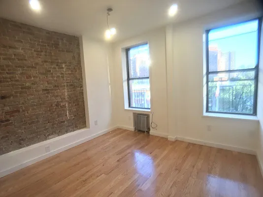 Rented by Bohemia Realty Group | media 41