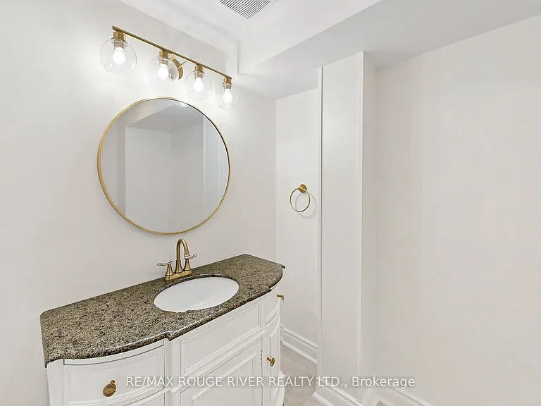 66 Telegraph Dr — Photo 42
