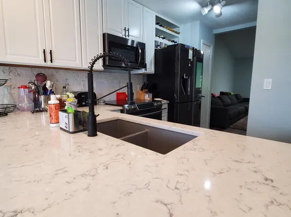 857 97th Ave N, Naples, FL 34108