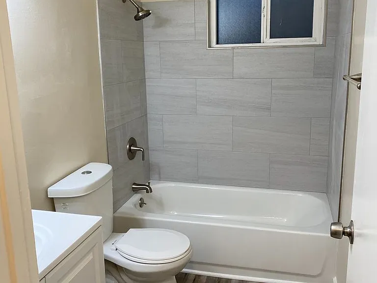 923 Tamarack — Photo 13