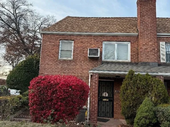 85-01 67th Road, Rego Park, NY 11374