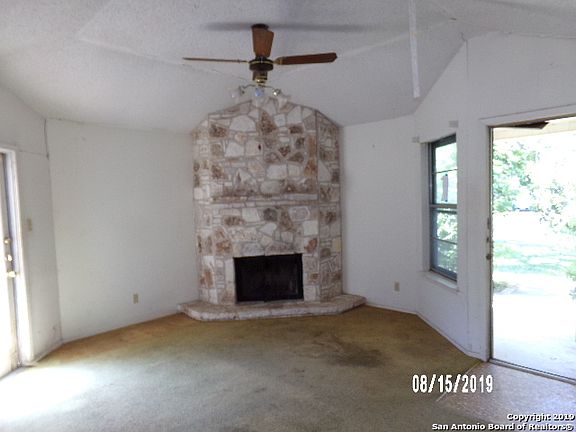 2nd image of 13818 Durwood St