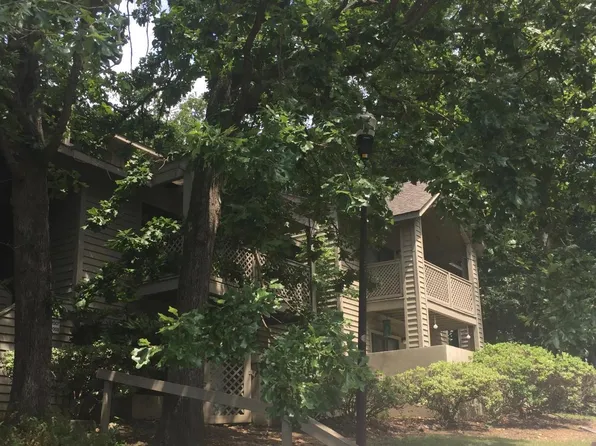 2003 Village Creek Dr, Columbia, SC 29210