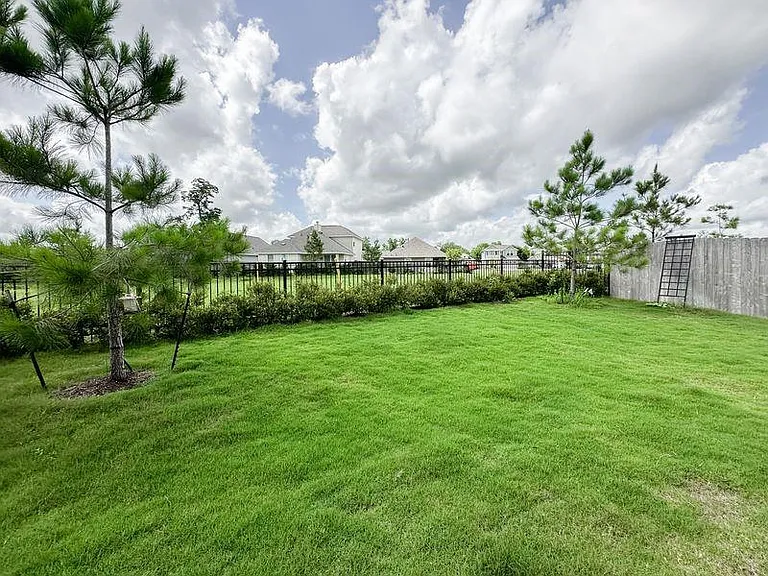 33023 School Hill Rd — Photo 38