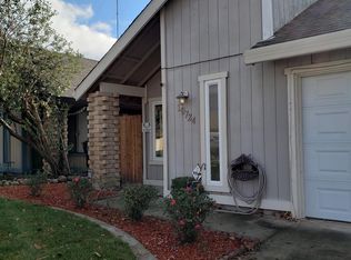 10724 Sterling Wood Way, Rancho Cordova, CA 95670