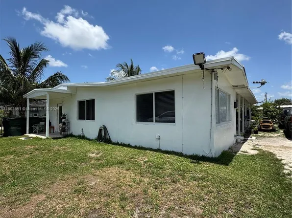 554 SW 7th St, Florida City, FL 33034