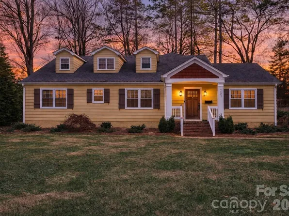 4467 Woodlark Ln, Charlotte, NC 28211