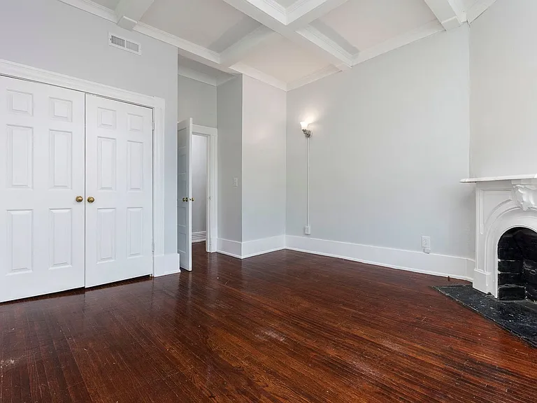 1406 S. 1st Street — Photo 9