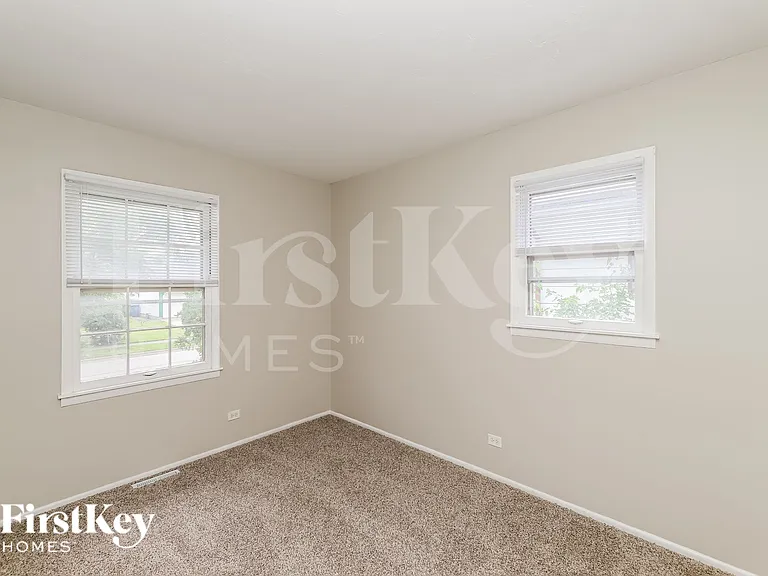 306 Marilyn Ave — Photo 9