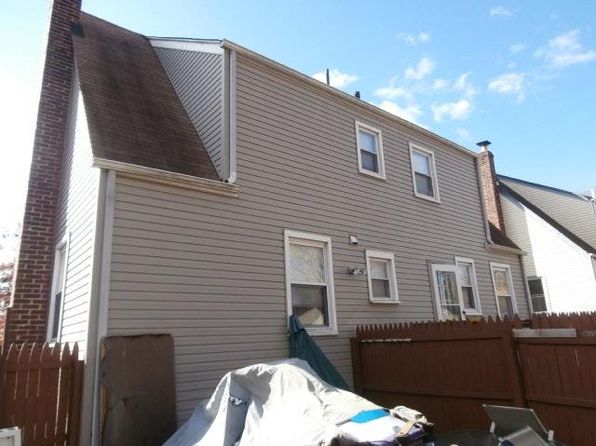 64 Avenel St FLOOR 2