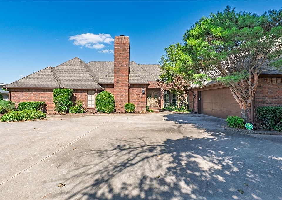 1st image of 503 Lakeside Ct