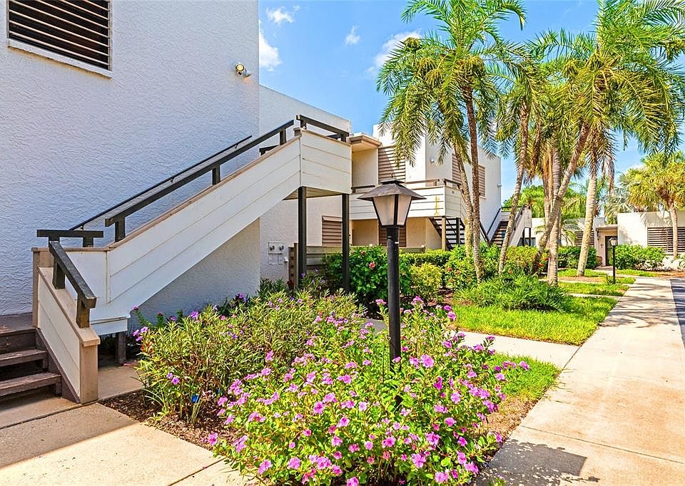 1st image of 255 SHERWOOD DRIVE #255U