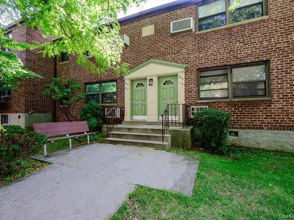 245-78 62nd Avenue #A-9, Upper, Douglaston, NY 11362