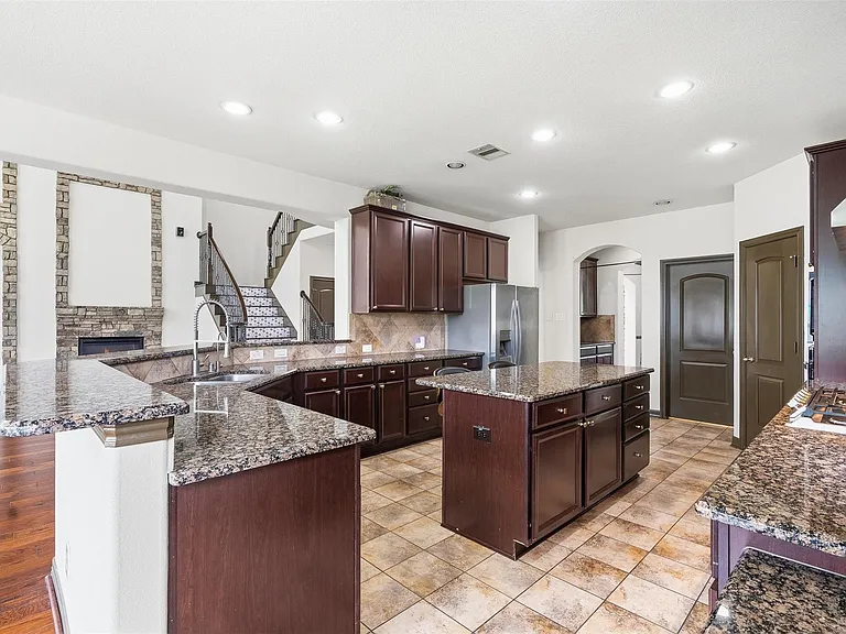 26407 Wooded Hollow Ln — Photo 9
