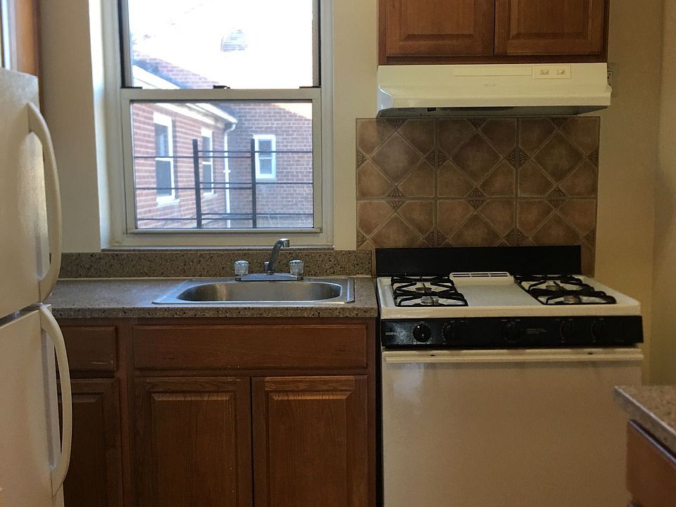 1st image of 19207 42nd Ave APT 4