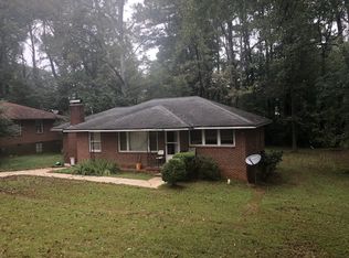 1360 Oakview Cir, Forest Park, GA 30297