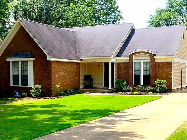 7411 White Ash Dr, Southaven, MS 38671