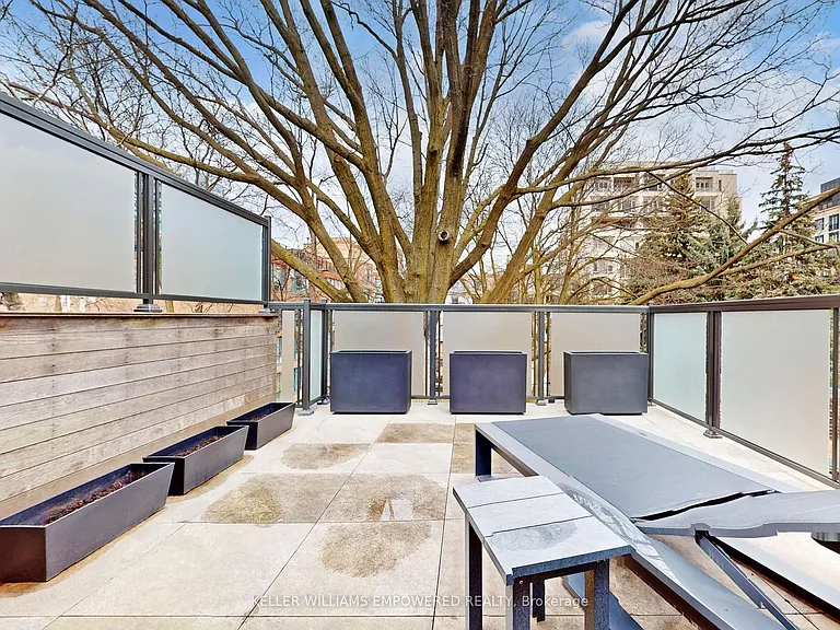 10 Webster Ave — Photo 33