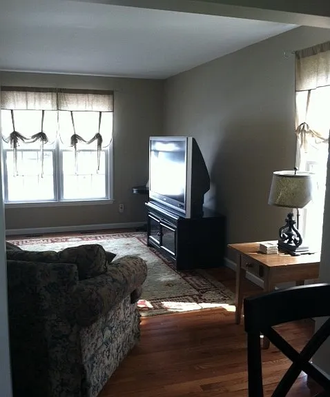 898 N Allen St — Photo 5