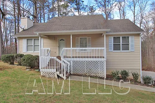 401 Oak Landing Cir Photo 1