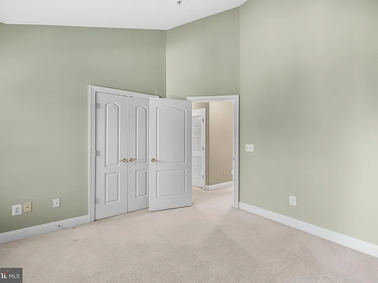 5237 Bessley Pl — Photo 74