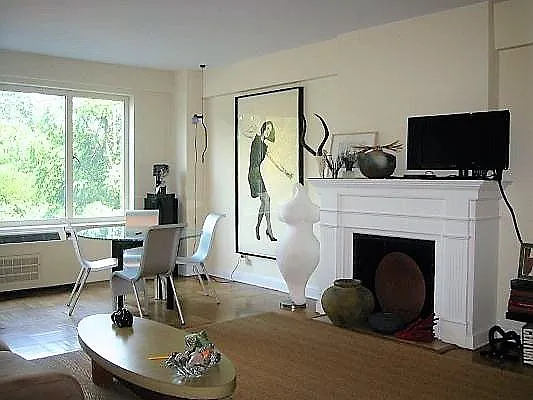 Rented by essential NEW YORK Real Estate | media 45