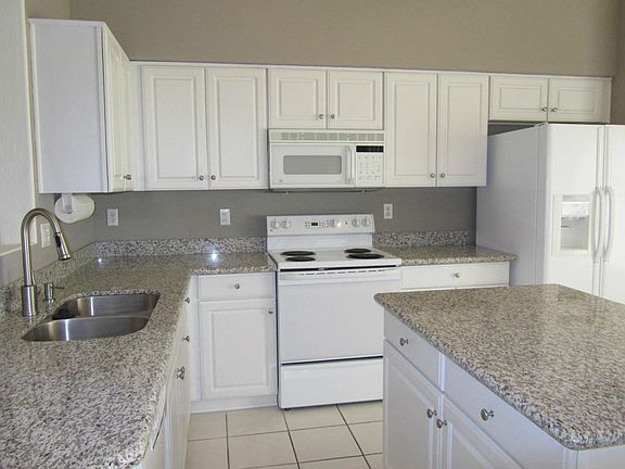 3rd image of 14875 N 103rd St
