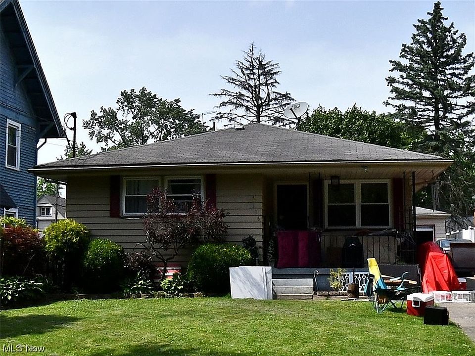 1st image of 306 E Broadway Ave