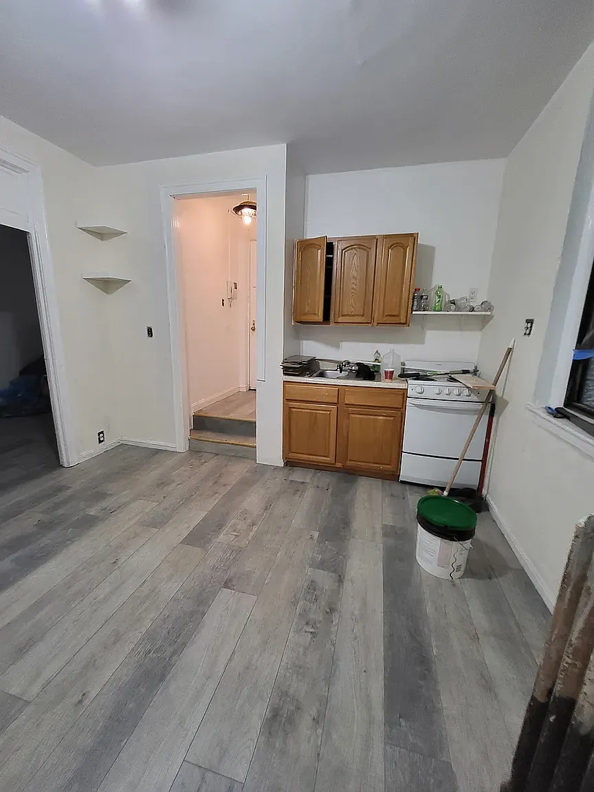 21-06 35th Street — Photo 2