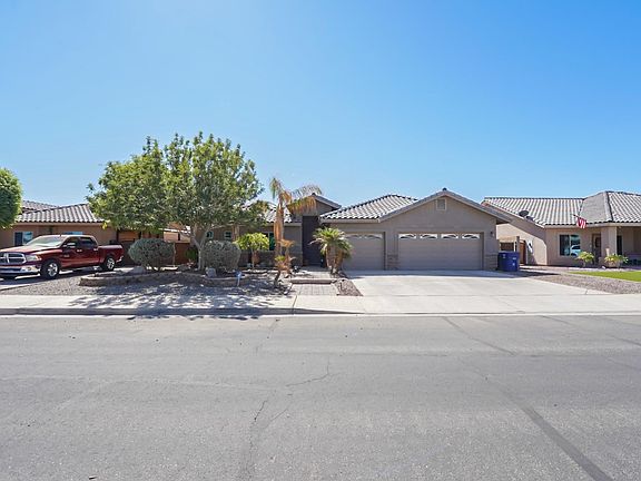 2nd image of 4427 W 25th Pl