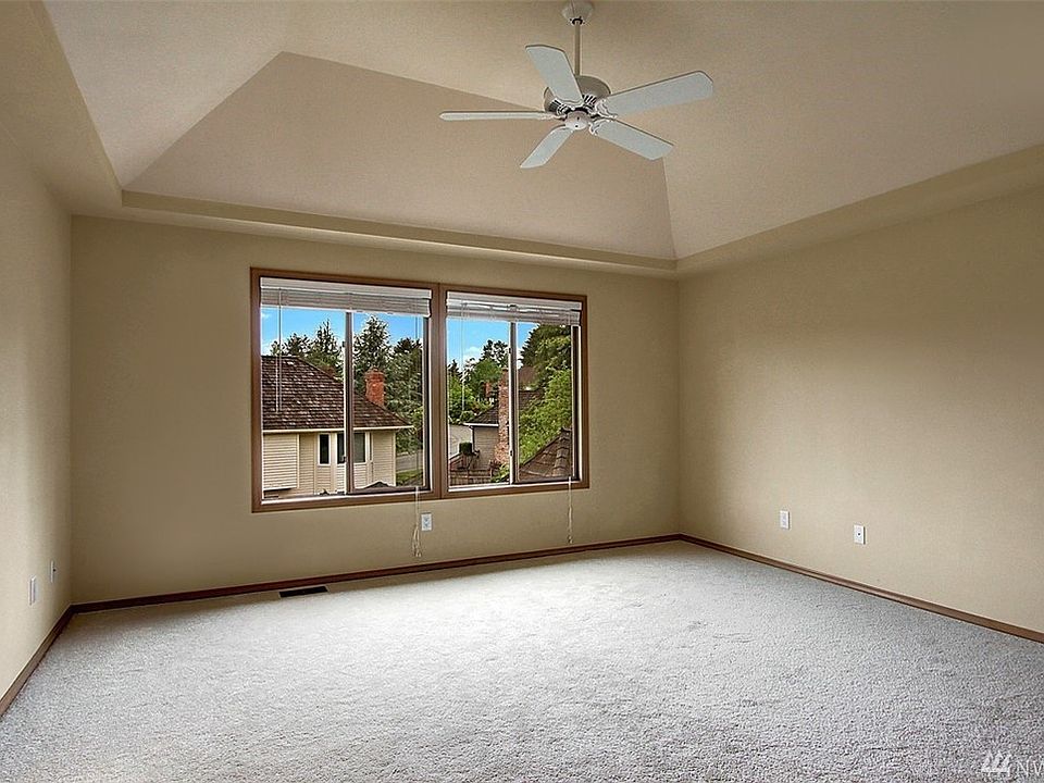2nd image of 4675 172nd Pl SE