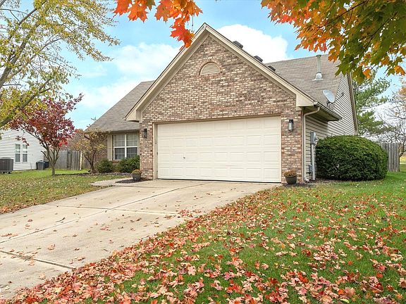 2nd image of 17733 Windwood Cir