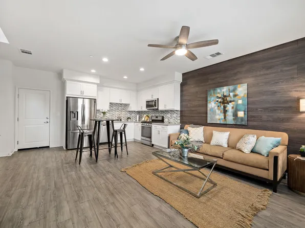 2042 Foxtrot Loop Unit 2, Chula Vista, CA 91915