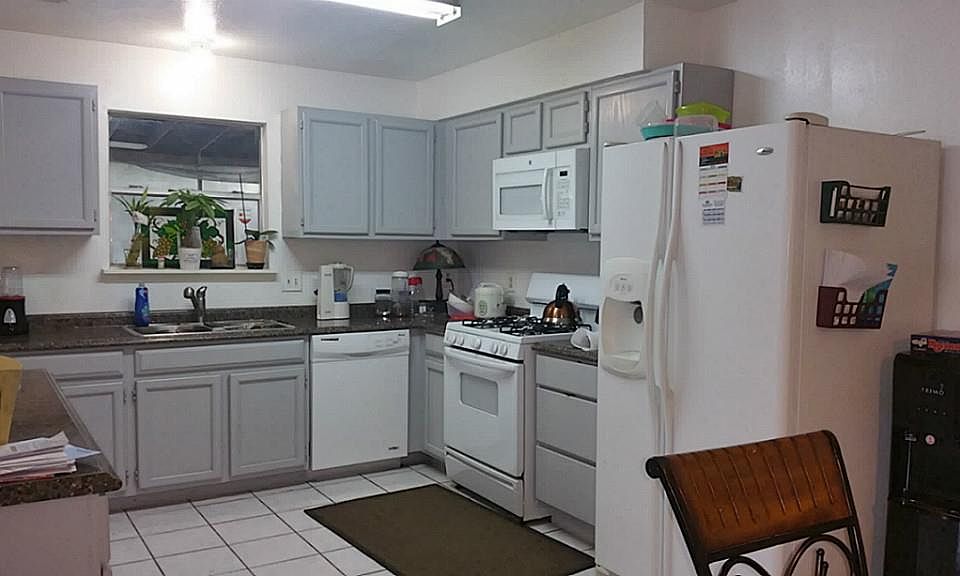 1st image of 9002 Belle Glen Dr