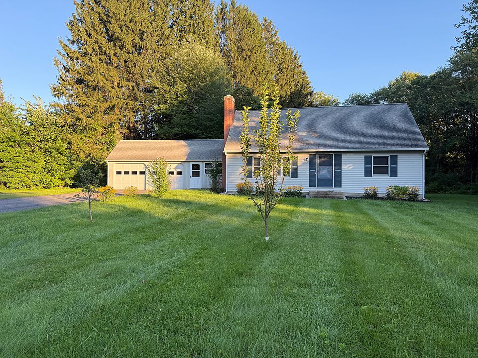 1st image of 9 Applewood Ln