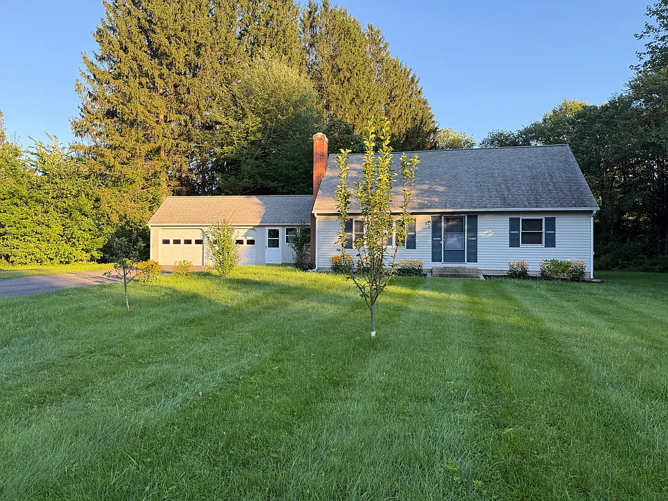9 Applewood Ln