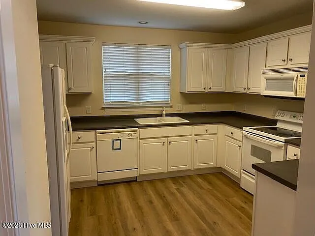 5006 Glen Cove Dr SE — Photo 5