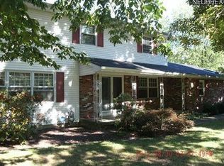 9895 Sena Ln, Poland, OH 44514