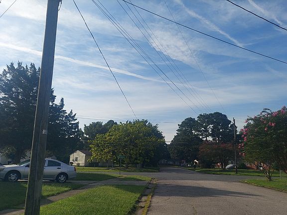 5th image of 202 Glenwood Dr