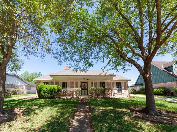 8826 Roos Rd, Houston, TX 77036