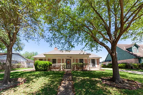 8826 Roos Rd Photo 1