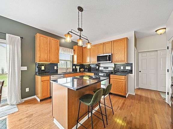 3rd image of 7788 Danbridge Way