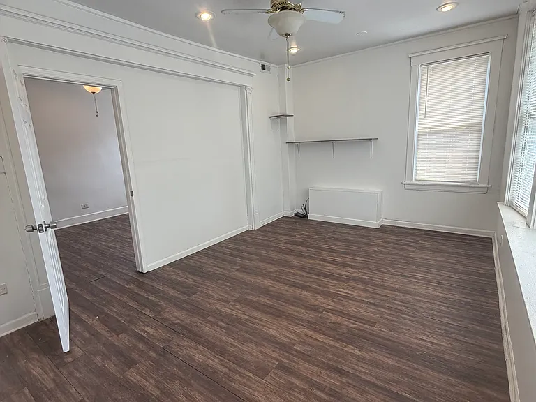 427 N Lawler Ave #2 — Photo 7