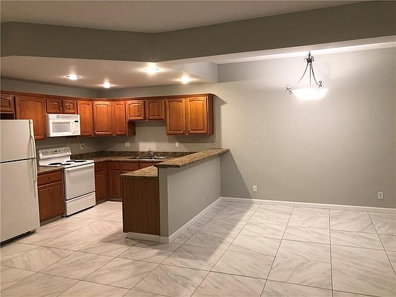 3rd image of 8801-8805 Timber Creek Ln