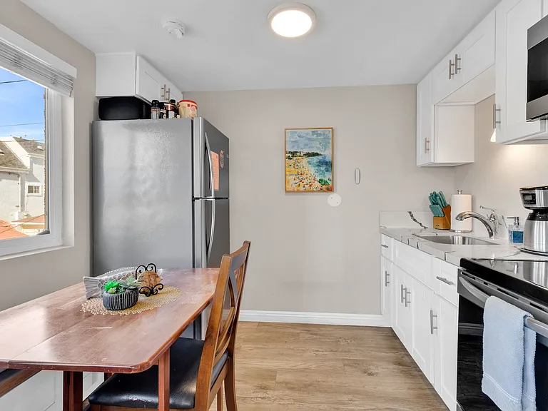 3630 Bayside Ln #6 — Photo 4