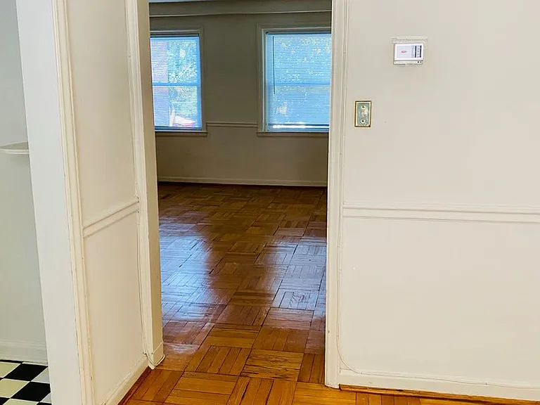 2609 Park Avenue — Photo 8