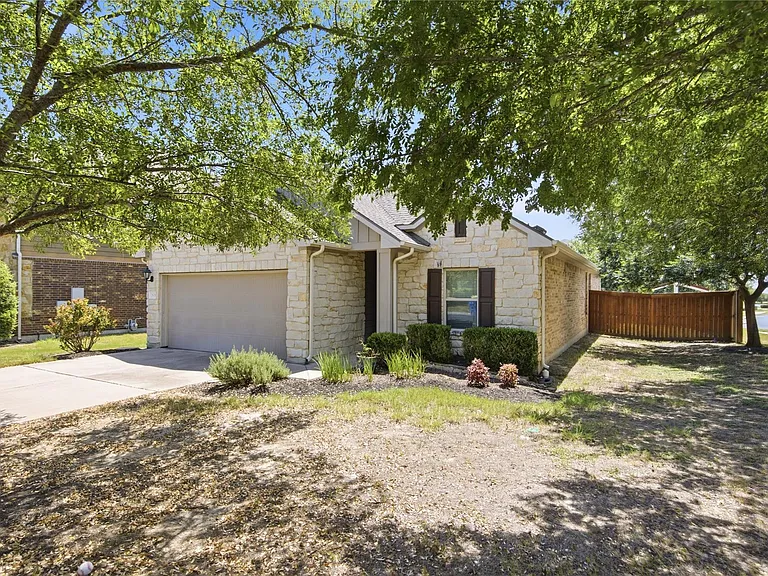 2601 Rough Berry Rd — Photo 4